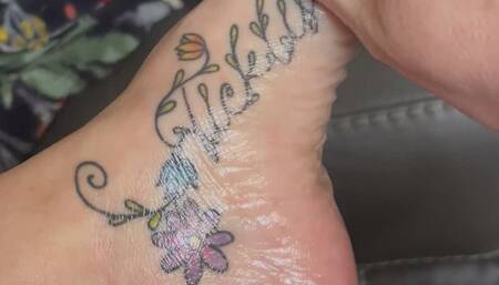 Harmony’s Oily Self Foot Massage and Tease