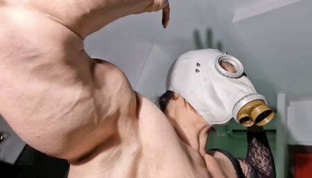 Fbb power grunt deep voice workout mask gas and bdsm black scary look muscle female chest pecs boobs veins big biceps shoulders pumped harcore reps in intimitating outfits
