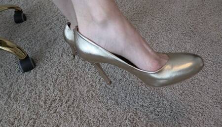 Golden shoe play -HD