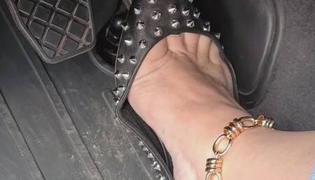 Cranking and Hard Revving VW Parati, BlackSpike Ballet Flats and Barefoot