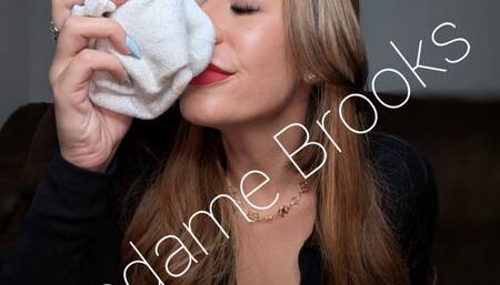 Nikki Brooks - Step-Mommy Mesmerized Into A Sock Sniffer (1080-HD)