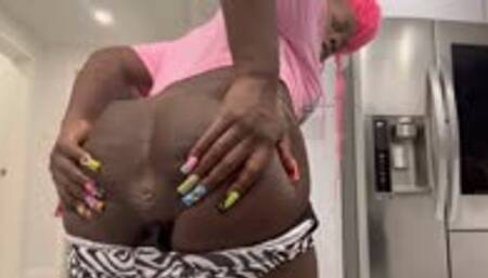 Ts Amour's Prolapsing Farts!! MOV Version