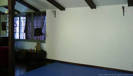 MISTRESS KARA BRUTALIZES STEVE ! - CLIP 01