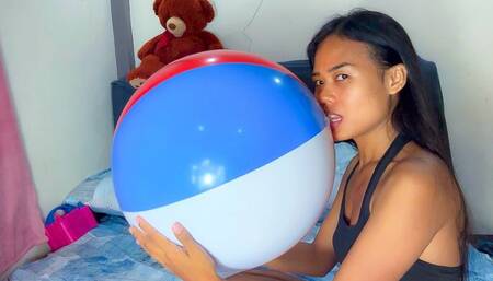 Looner Camylle Blows To Pop Your Band New Beachball