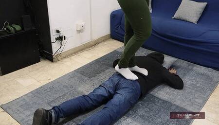 A1002 Lady Bea in Ti schiaccio come un verme