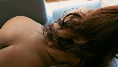 Mi Hot Stepmom Got Horny on the Couch