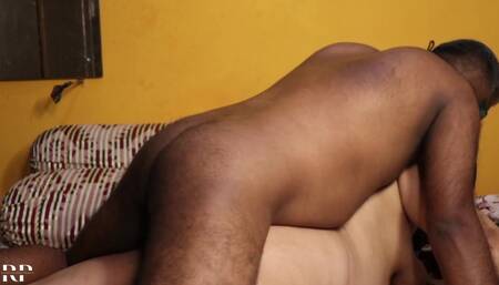 Bhabhi Getting Drilled in Her Ass