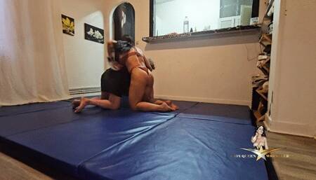 Destroying a submissive in an MMA session