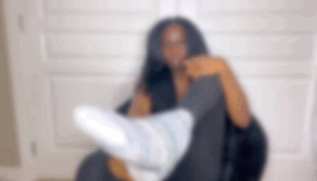 Tall Amazon Model wears Size 11 Boots