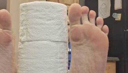 Paper towels and tp measuring