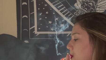 SMOKING YULIANA - BED SMOKE