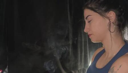 SMOKING HANDY SIDE PROFILE