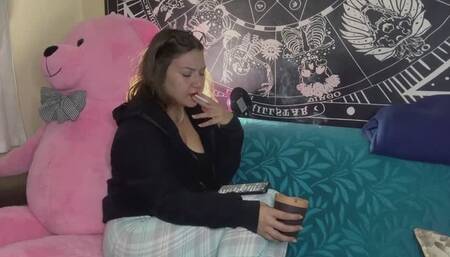 SMOKING YULIANA PHONE MUSIC