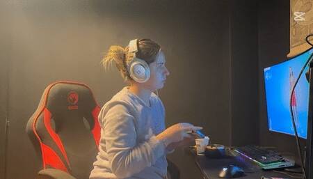 Farting while I smoke and play my game