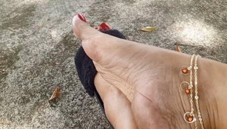 Pronounced arches, Soles, wrinkled soles dirty feet, Beautiful goddess (3)