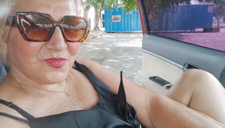 Angelin doing rich things in his car with his wrinkled soles and pronounced arches (1)