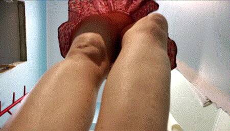 Microscopic tiny enjoying the body of giantess MP4