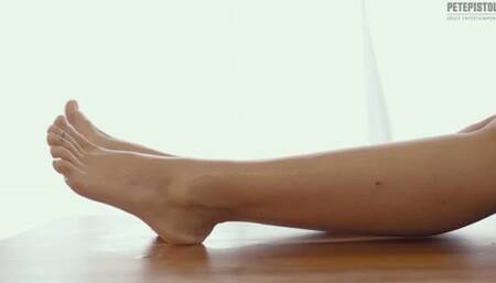 Perfect Foot massage: Ophelia and Pete