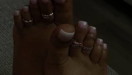 Suckable toes