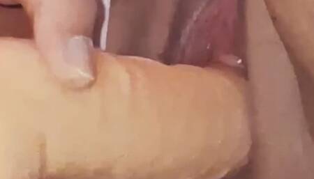 Close up part 2 - 4th hole mystery solved - bbw plays with big dildo