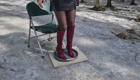 Girl got stuck in a rodent glue, high heels boots stuck in a rodent glue, boots stuck
