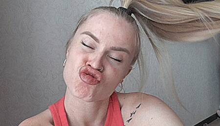 Lips with lip gloss! MP4