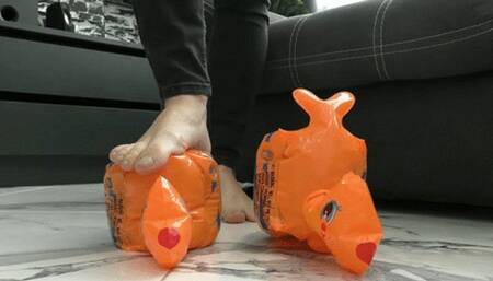 Crushed them one by one MP4 FULL HD 1080p