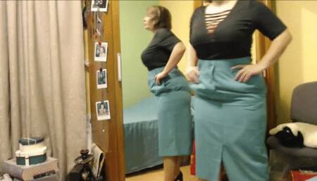 Pretending to be skinny ~ Exposing her fatness