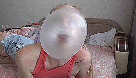 Big pink bubblegum! MP4