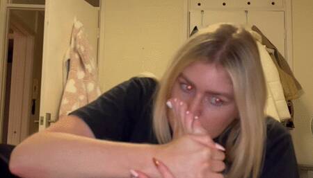 Smelly feet and sneezes