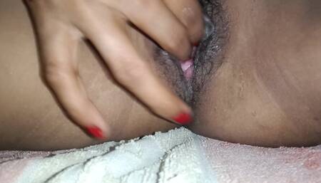 Desi Village Housewife Red Pussy Masturbation Video