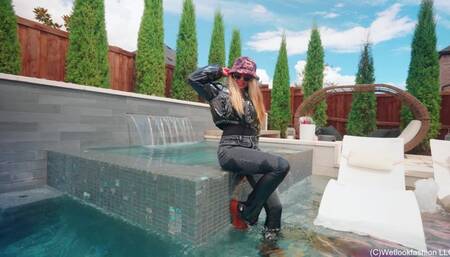 Winter Wetlook with Joy