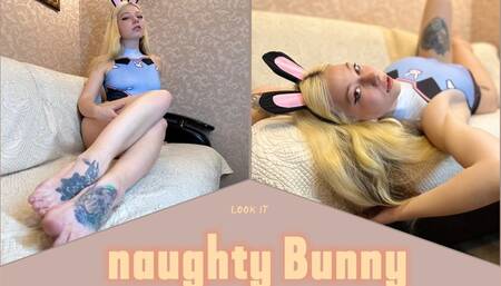 Bunny D V_a FootPlay and Teas you, how you can resist it, only i say when can you cum