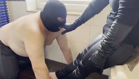 gagging with leather hands