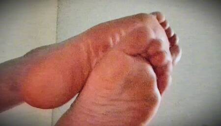 A Feet Vid I Sent To My 1st Boyfriend