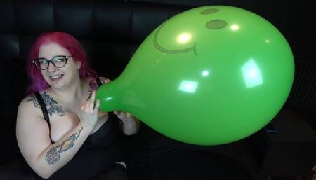 Looner Session with Sit to Pop, Balloon Riding and blowing up a balloon