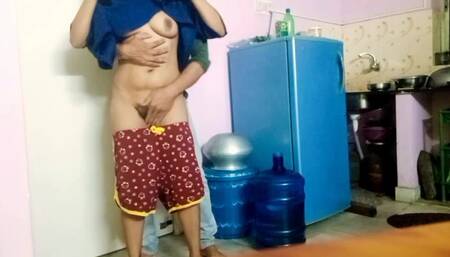 Brother-in-law Convinced the Sexy Sister-in-law and Started Fucking Her as Soon as They Got Alone.