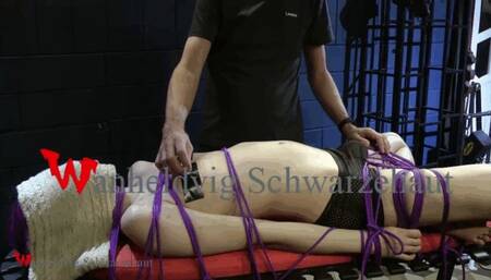 ZIGFRID belly button play WAX and ICE HD 720p