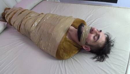 SEXY BRUNETTE SITTING ON SLAVE PART 1 BY BABI VENTURA AND DANIEL SANTIAGO CAM BY ALINE FULL HD