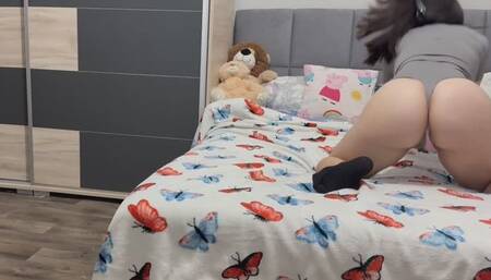 my stepsister dances in sexy clothes