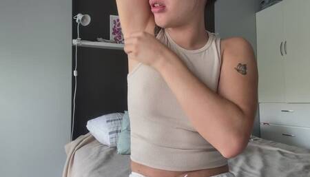 licking my smelly armpits