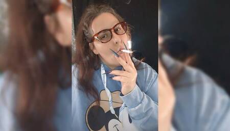 Showing off my fresh nails