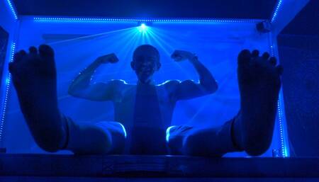 Chris Hot Tub Feet Show HD