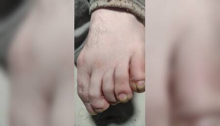 Unleashing the Beauty of My Naked Feet for You