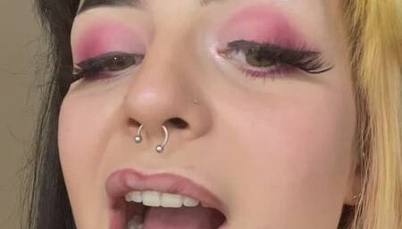 ‘Heart shaped’ lipstick for valentines