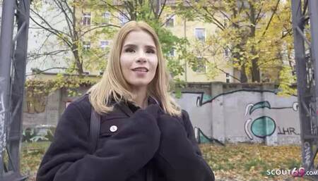 GERMAN SCOUT - Anal Casting Ashley Ross