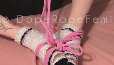 Feet tie: Tying fuzzy socks - Watch and Learn