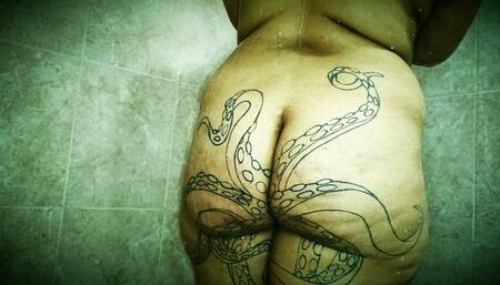 BEHIND THE SCENE COLOMBIAN SHOWER SHOW