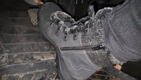 Short drive in Clark Boots