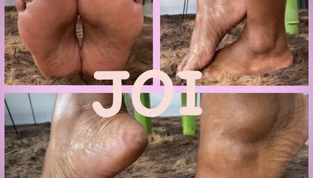 STEAMY EBONY FOOT FETISH JOI